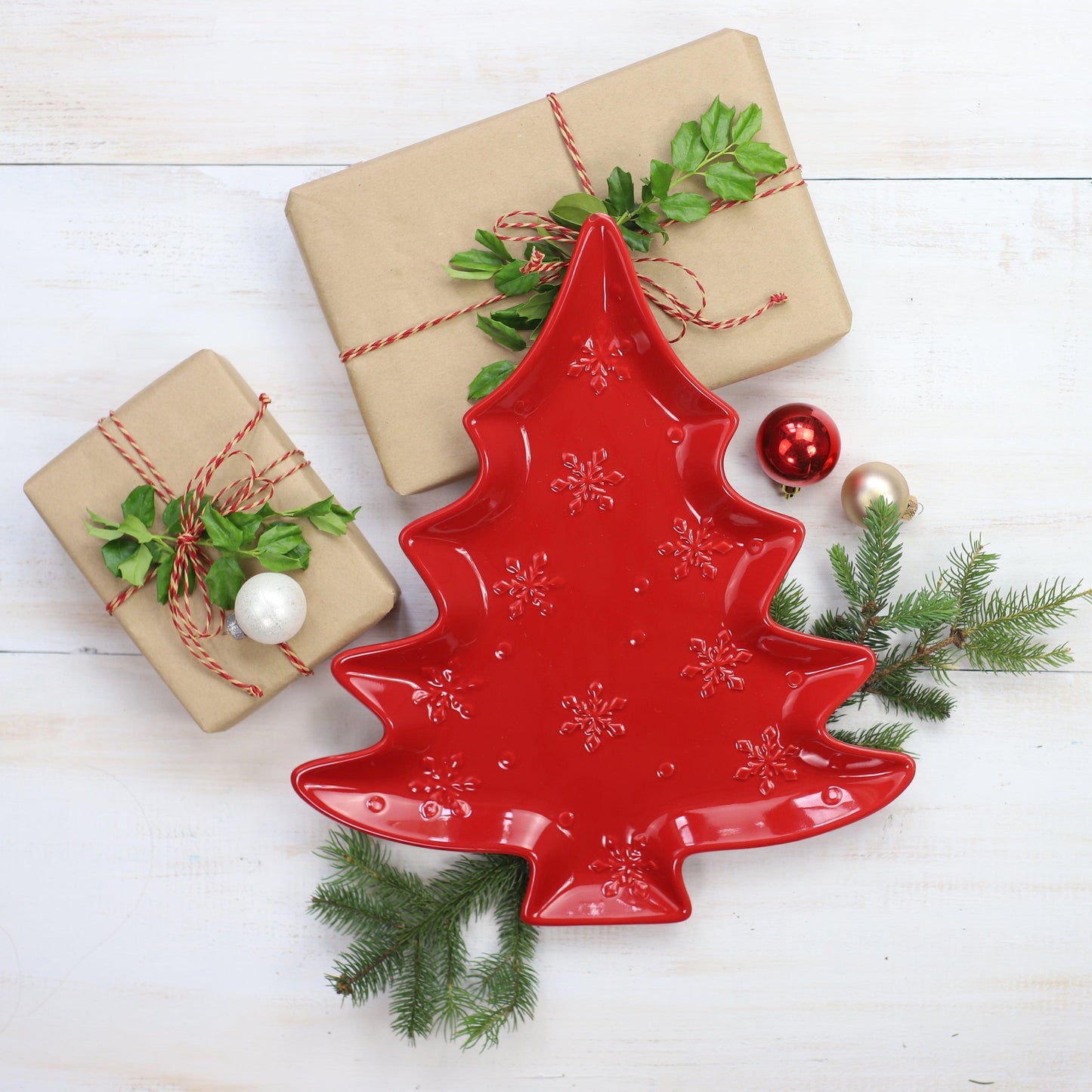Winterfest Large 16'' Tree Shape Red Ceramic Platter