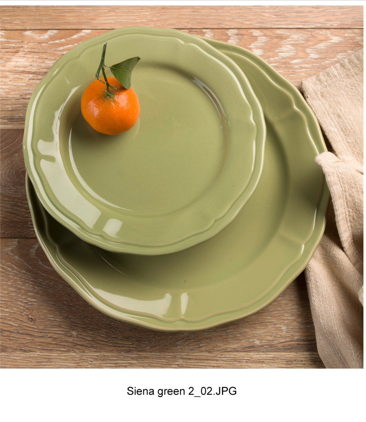 Siena 16-Piece Stoneware Dinnerware Set,Bowls and Plates  in Green, Service for 4