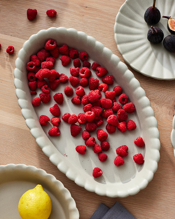 Lafayette Oval Blush Stoneware Baker