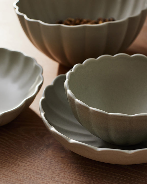 Lafayette Blush Stoneware Salad Bowl, Set of 4