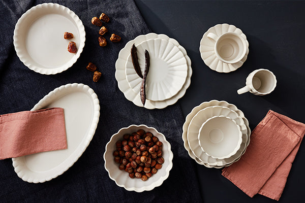 Lafayette Oval Blush Stoneware Baker