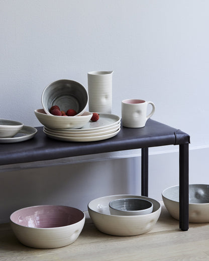 Pinch Pink Stoneware 16 Piece Dinnerware Set, Service For 4