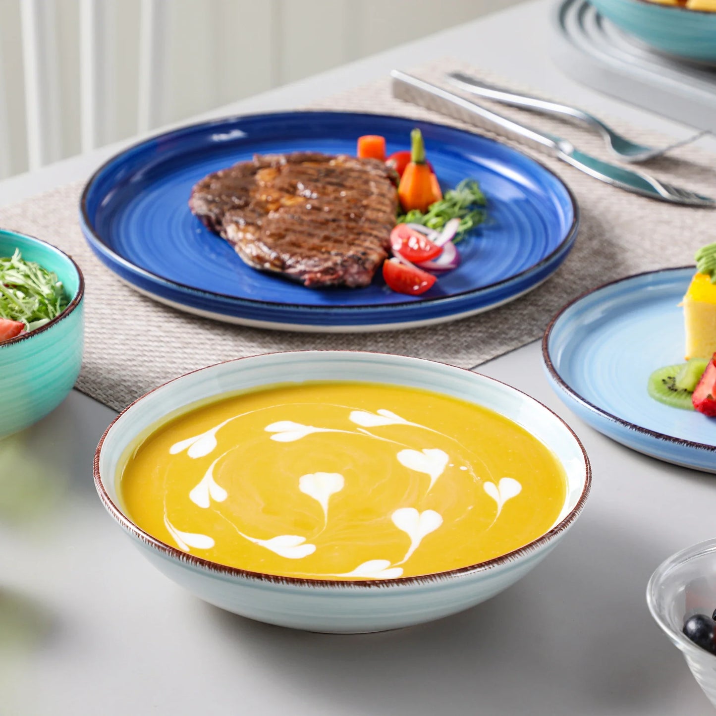 MALACASA Ceramic Dinnerware Set Handpainted Spiral Pattern