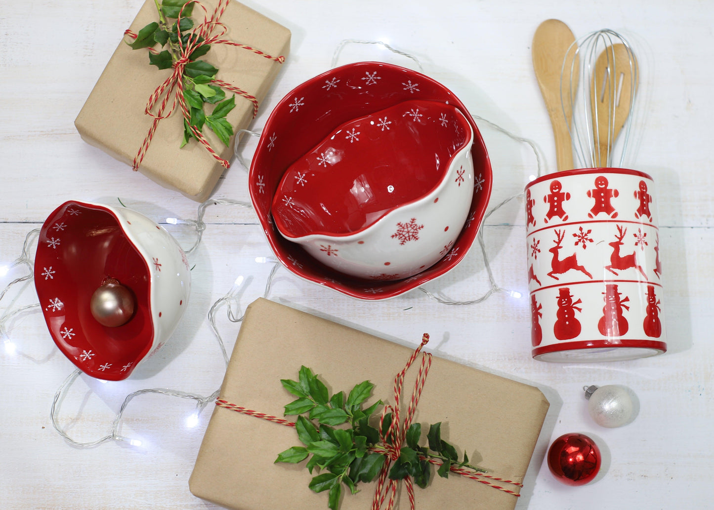 Winterfest 3 Piece HandPainted Nesting Bowl Set - Snow Flake