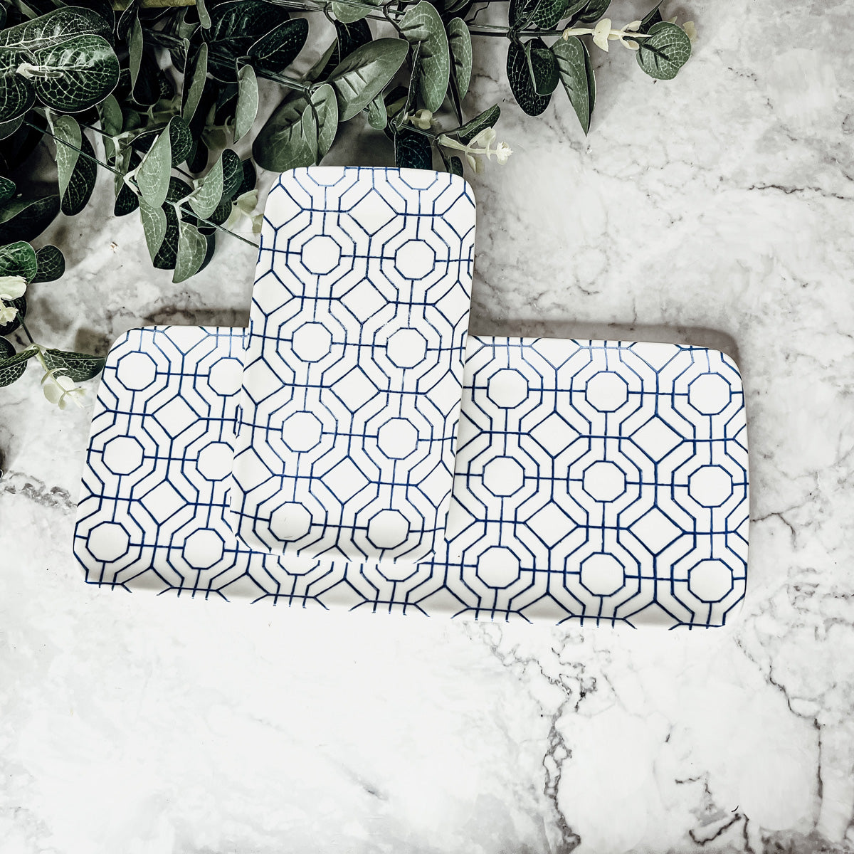 Chinoiserie Blue White Serving Tray Set 4pc Assorted Large and Small