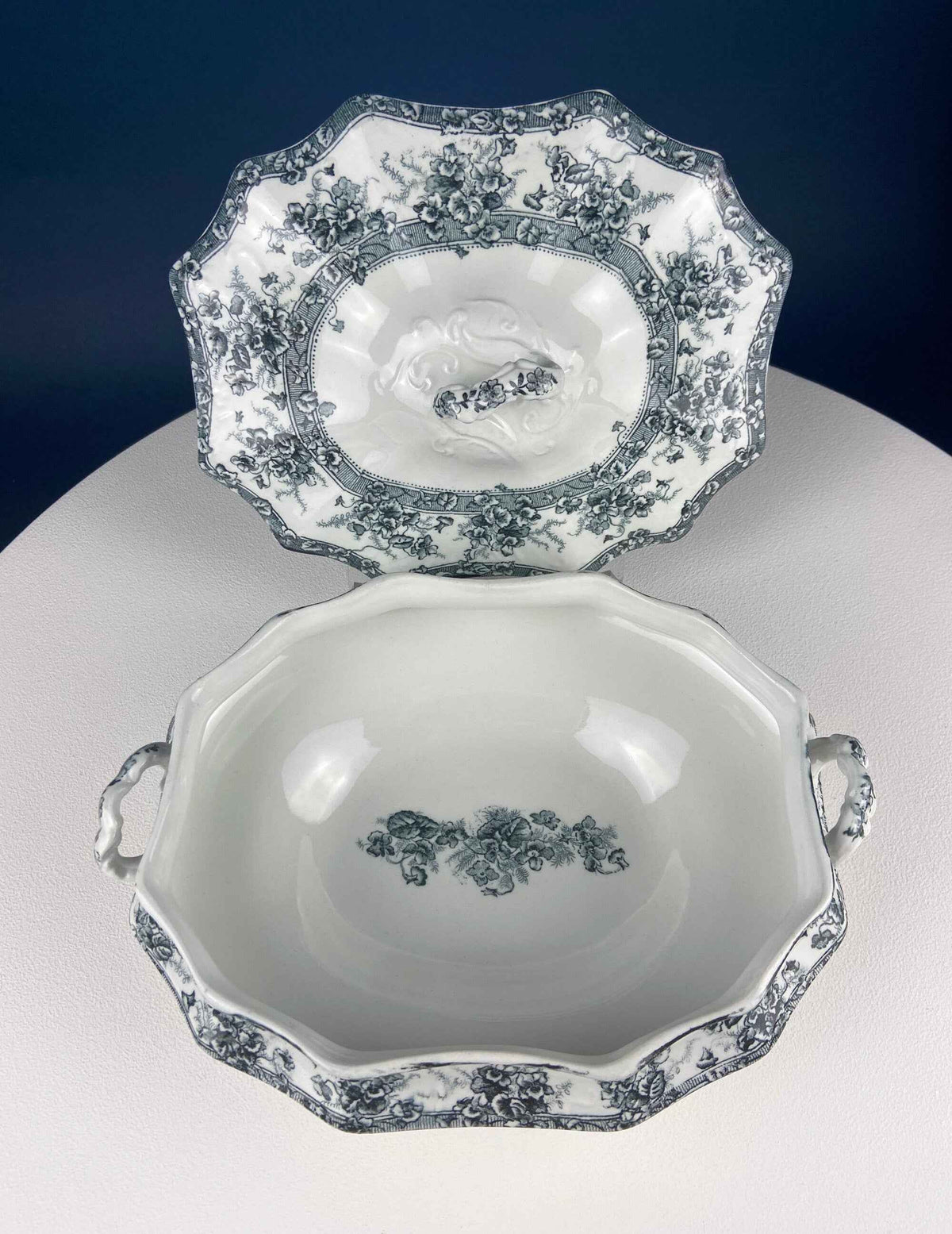 Antique Wedgwood Porcelain Tureen. Oval Soup Serving Dish with Black/White Motifs and Reliefs. Scalloped Edges. Family Dining. Holiday.