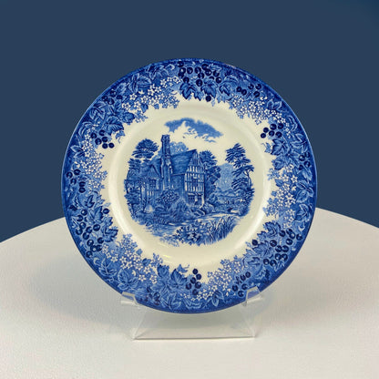 Fine English Blue & White Tableware Set — 3 Plates & 2 Berry Bowls