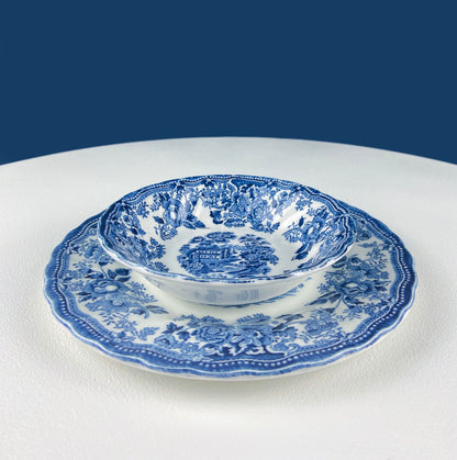 Fine English Blue & White Tableware Set — 3 Plates & 2 Berry Bowls