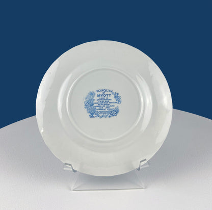 Fine English Blue & White Tableware Set — 3 Plates & 2 Berry Bowls